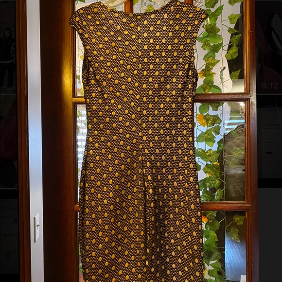 Dress - Picture 2 of 4